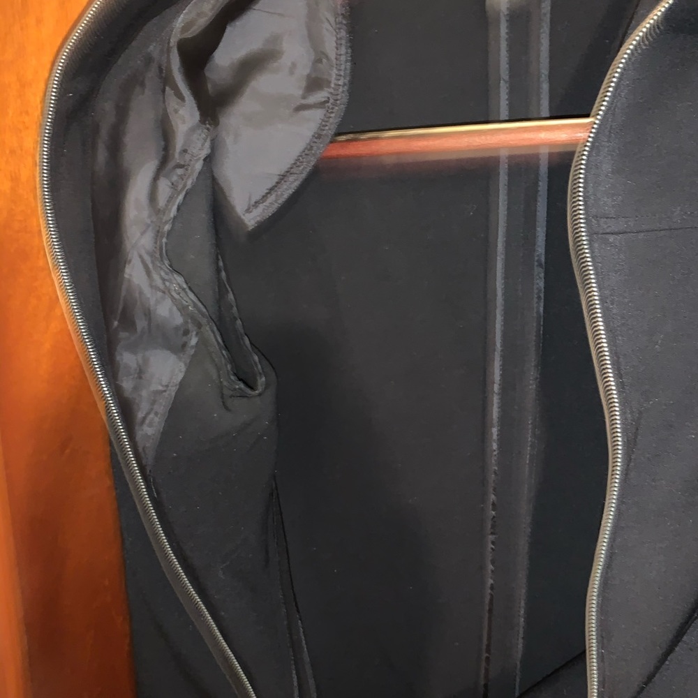 Jacket - Picture 3 of 4